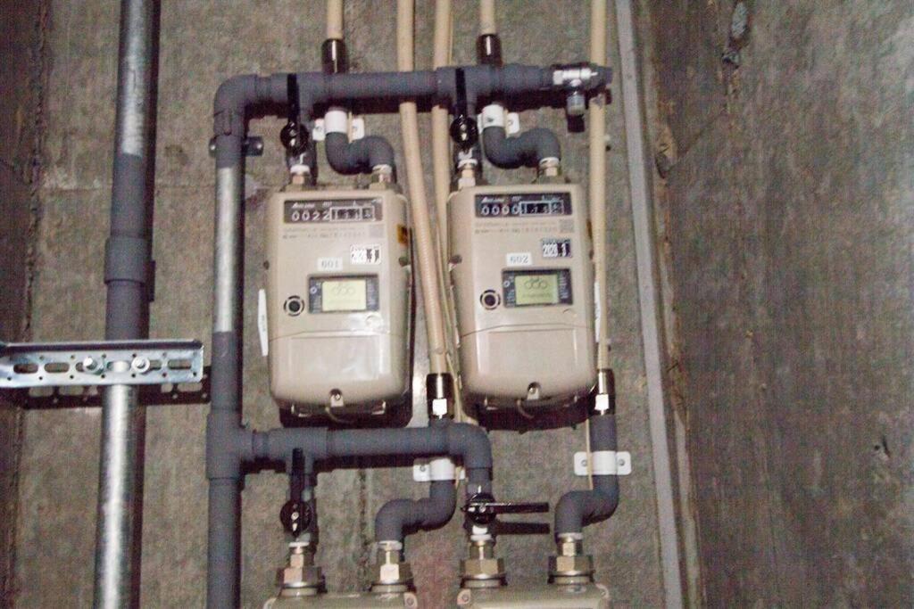 ようこそ札幌へ! 大通公園まで地下鉄10分 定員6名 Firetv完備 1階はセコマ Appartement Buitenkant foto