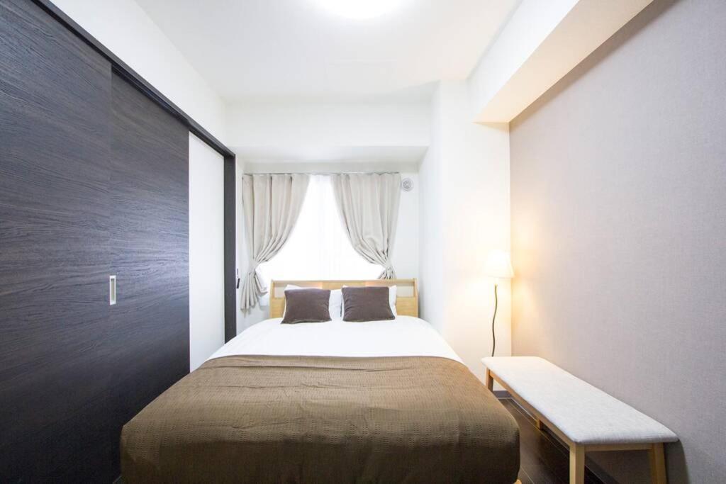 ようこそ札幌へ! 大通公園まで地下鉄10分 定員6名 Firetv完備 1階はセコマ Appartement Buitenkant foto