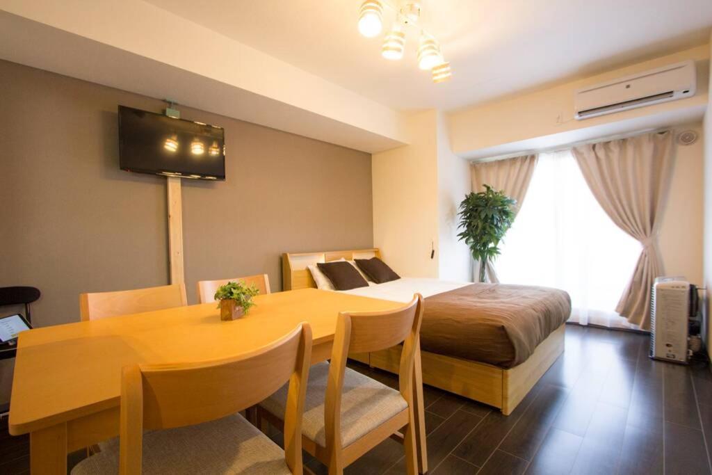 ようこそ札幌へ! 大通公園まで地下鉄10分 定員6名 Firetv完備 1階はセコマ Appartement Buitenkant foto