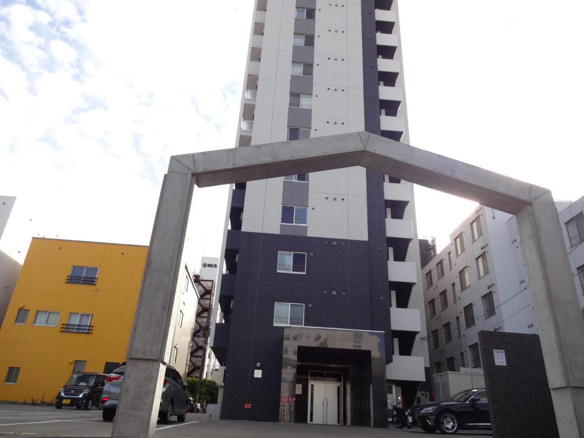 ようこそ札幌へ! 大通公園まで地下鉄10分 定員6名 Firetv完備 1階はセコマ Appartement Buitenkant foto